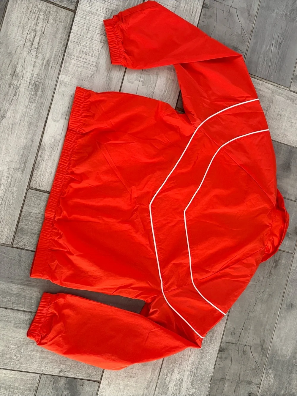 Nike orange Windrunner Women's Loose UV Woven Full-Zip Jacket sz M